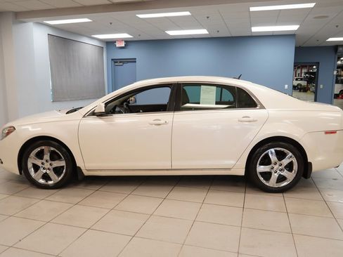 Used 2011 Chevrolet Malibu LT w/ HFV6 Engine Package image 2