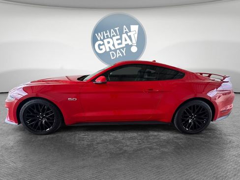 Used 2020 Ford Mustang GT Premium w/ GT Performance Package RWD image 7