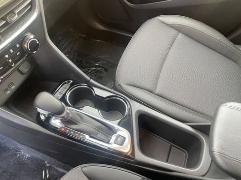 Used 2025 Buick Encore GX Preferred image 41