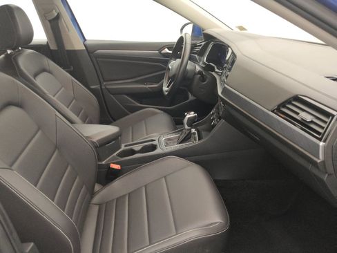 Used 2024 Volkswagen Jetta SE FWD image 21