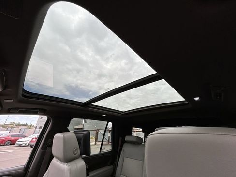 Used 2023 Chevrolet Tahoe LT w/ Luxury Package image 19