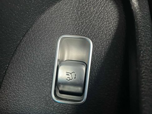 Used 2020 Mercedes-Benz GLE 350 4MATIC w/ Parking Assist Package image 14