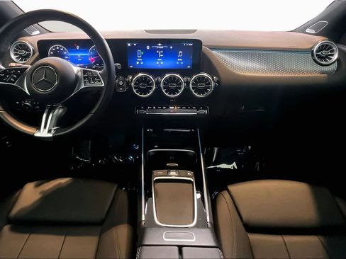 Used 2025 Mercedes-Benz GLA 250 image 15
