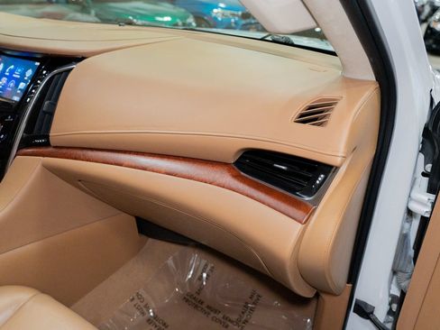 Used 2016 Cadillac Escalade Platinum AWD/4WD image 39