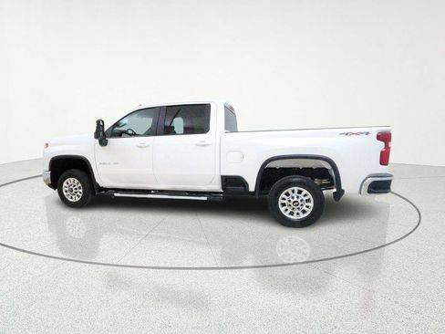 Used 2025 Chevrolet Silverado 2500 LT w/ Convenience Package image 5