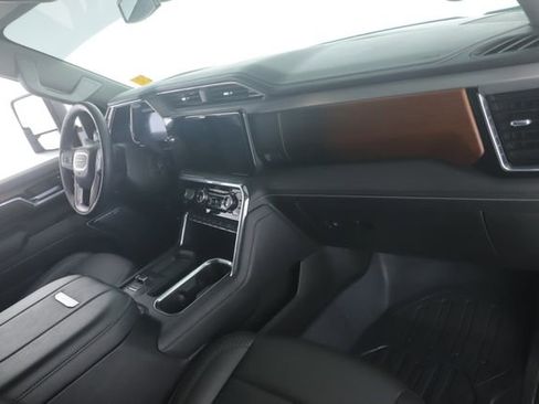 Used 2026 GMC Sierra 3500 Denali AWD/4WD image 31