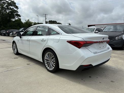 Used 2020 Toyota Avalon Limited w/ Advanced Safety Package FWD image 17