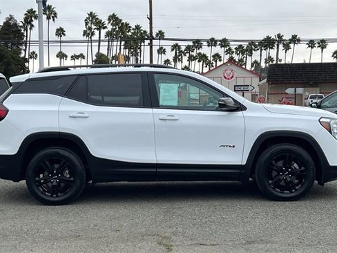 Used 2024 GMC Terrain AT4 image 3