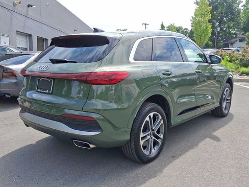Certified 2025 Audi Q5 Premium w/ Premium Plus AWD/4WD image 26