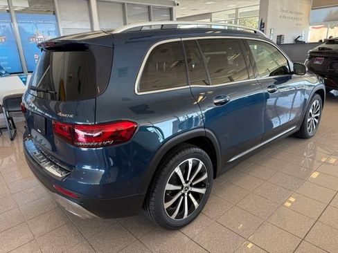 Used 2020 Mercedes-Benz GLB 250 4MATIC w/ Premium Package image 3