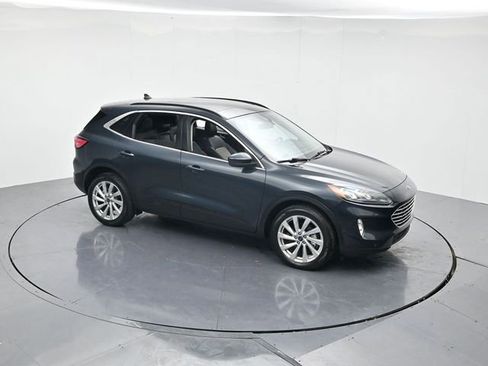Certified 2022 Ford Escape Titanium w/ Titanium Elite Package image 44