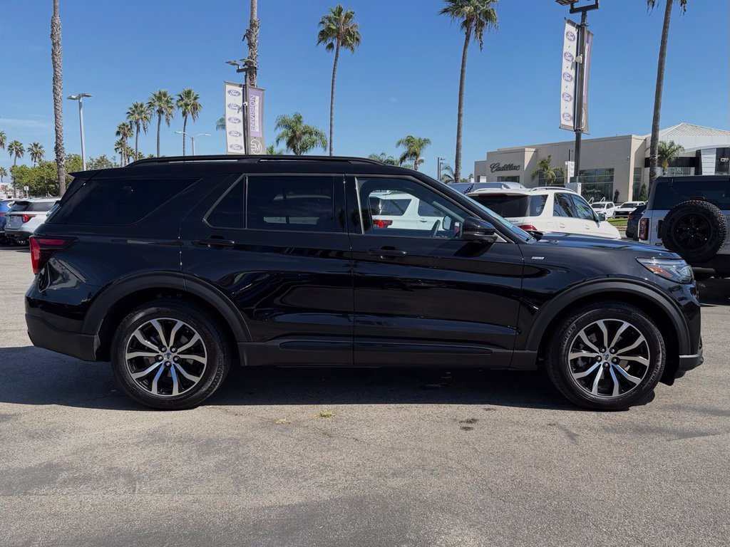 Used 2026 Ford Explorer ST-Line RWD image 9