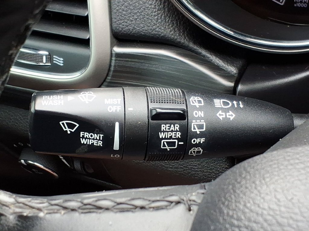 Used 2019 Jeep Grand Cherokee Altitude AWD/4WD image 24