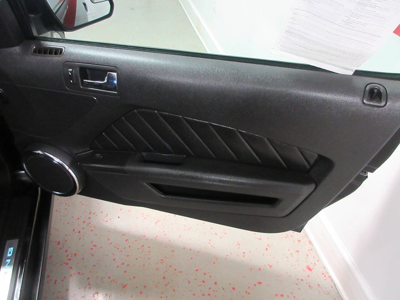 Used 2011 Ford Mustang Premium w/ 202A Rapid Spec Order Code RWD image 24