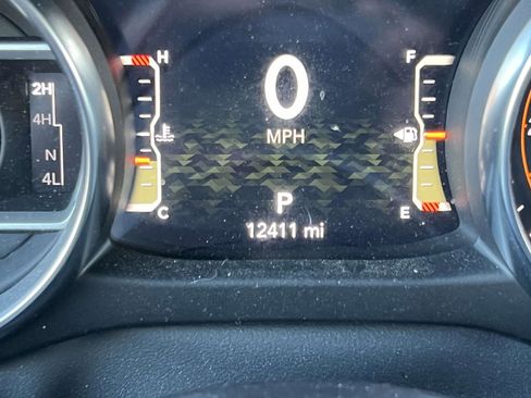 Used 2023 Jeep Wrangler Sport image 17