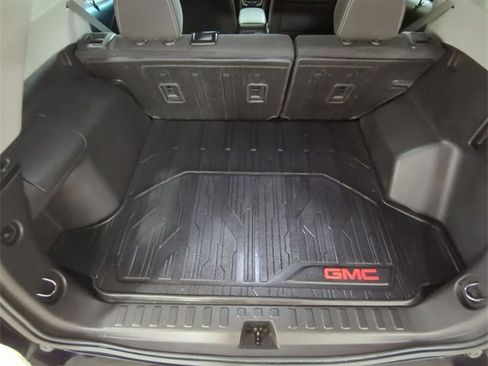 Used 2022 GMC Terrain SLE w/ Driver Convenience Package image 24