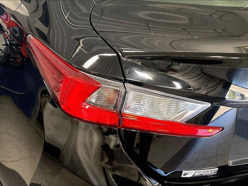 Used 2015 Lexus RC 350 AWD w/ Navigation System Package image 32