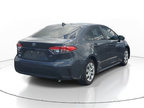 Used 2024 Toyota Corolla LE FWD image 5