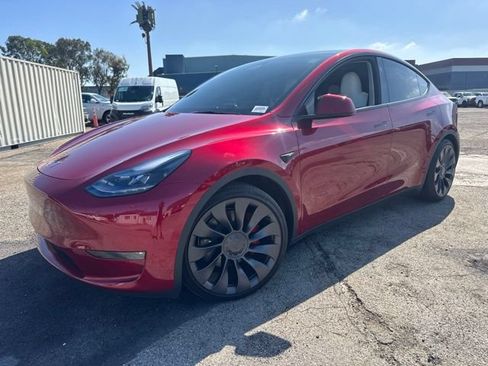Used 2025 Tesla Model Y Performance AWD/4WD image 11