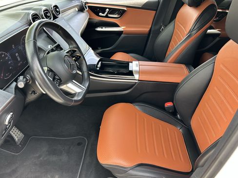 Used 2024 Mercedes-Benz GLC 300 image 17