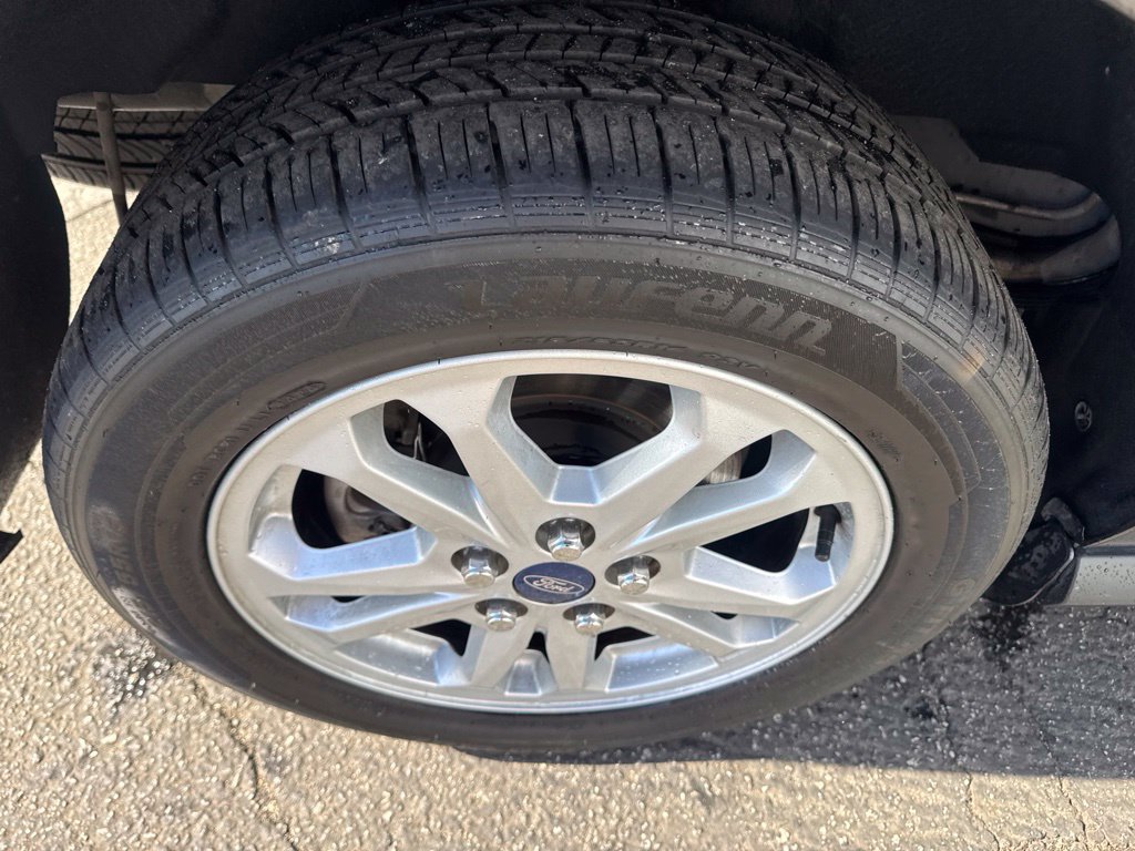 Used 2019 Ford Transit Connect XLT w/ Driver-Assist Package FWD image 13