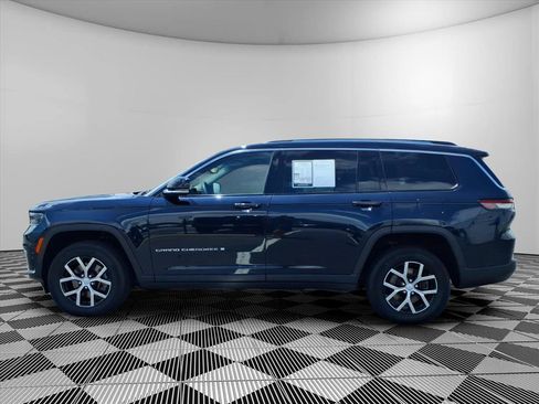 Used 2023 Jeep Grand Cherokee L Limited AWD/4WD image 25