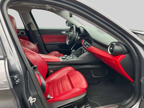 Used 2018 Alfa Romeo Giulia Ti Sport w/ Quick Order Package 22S Sport image 15