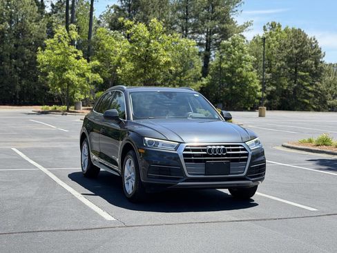 Used 2019 Audi Q5 2.0T Premium w/ Convenience Package AWD/4WD image 1
