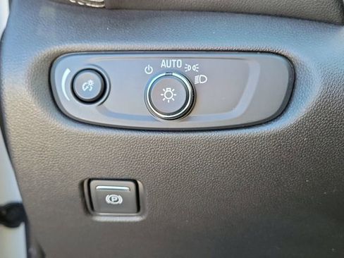 Certified 2023 Chevrolet Blazer LT w/ Convenience Package image 21