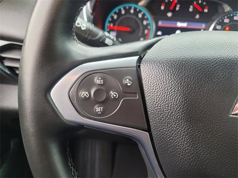 Used 2023 Chevrolet Traverse LT image 33