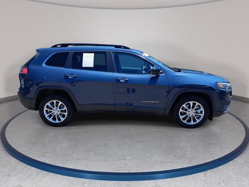 Used 2022 Jeep Cherokee Latitude Lux w/ Sun & Sound Group FWD image 4