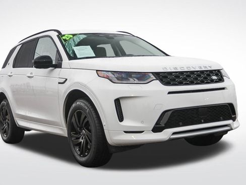 Used 2025 Land Rover Discovery Sport S image 3