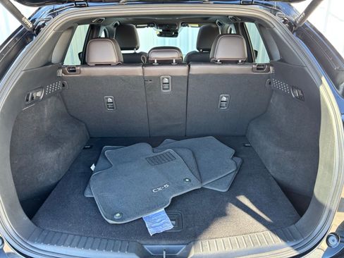 Certified 2025 MAZDA CX-5 Signature image 32