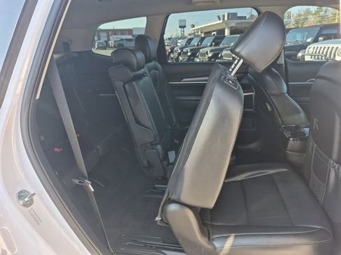 Used 2021 Kia Telluride LX image 27