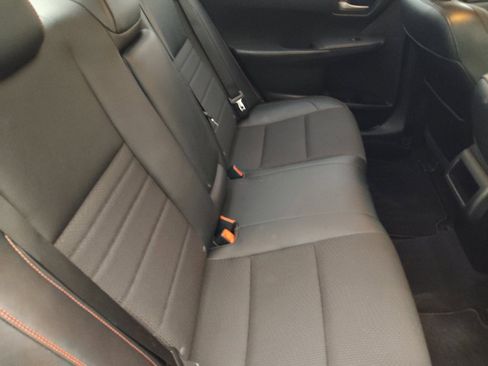 Used 2016 Toyota Camry SE FWD image 19