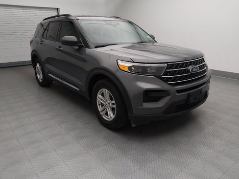 Used 2024 Ford Explorer XLT RWD image 13