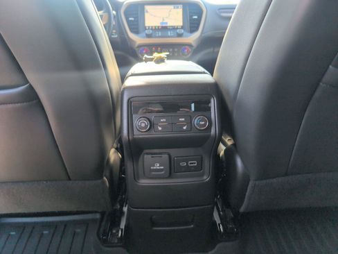 Certified 2023 GMC Acadia Denali FWD image 34