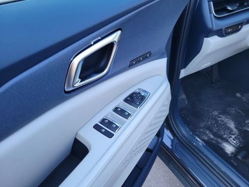 New 2026 Kia Carnival EX FWD image 6