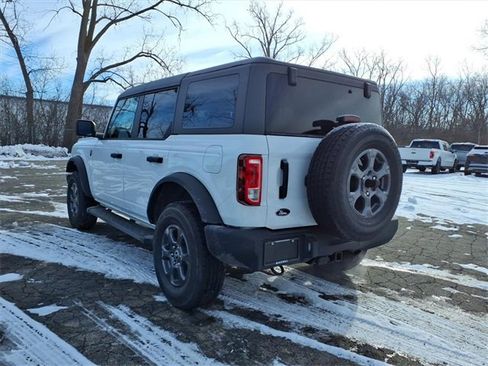 Used 2022 Ford Bronco Big Bend image 7