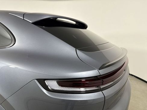 New 2026 Porsche Cayenne Coupe AWD/4WD image 17