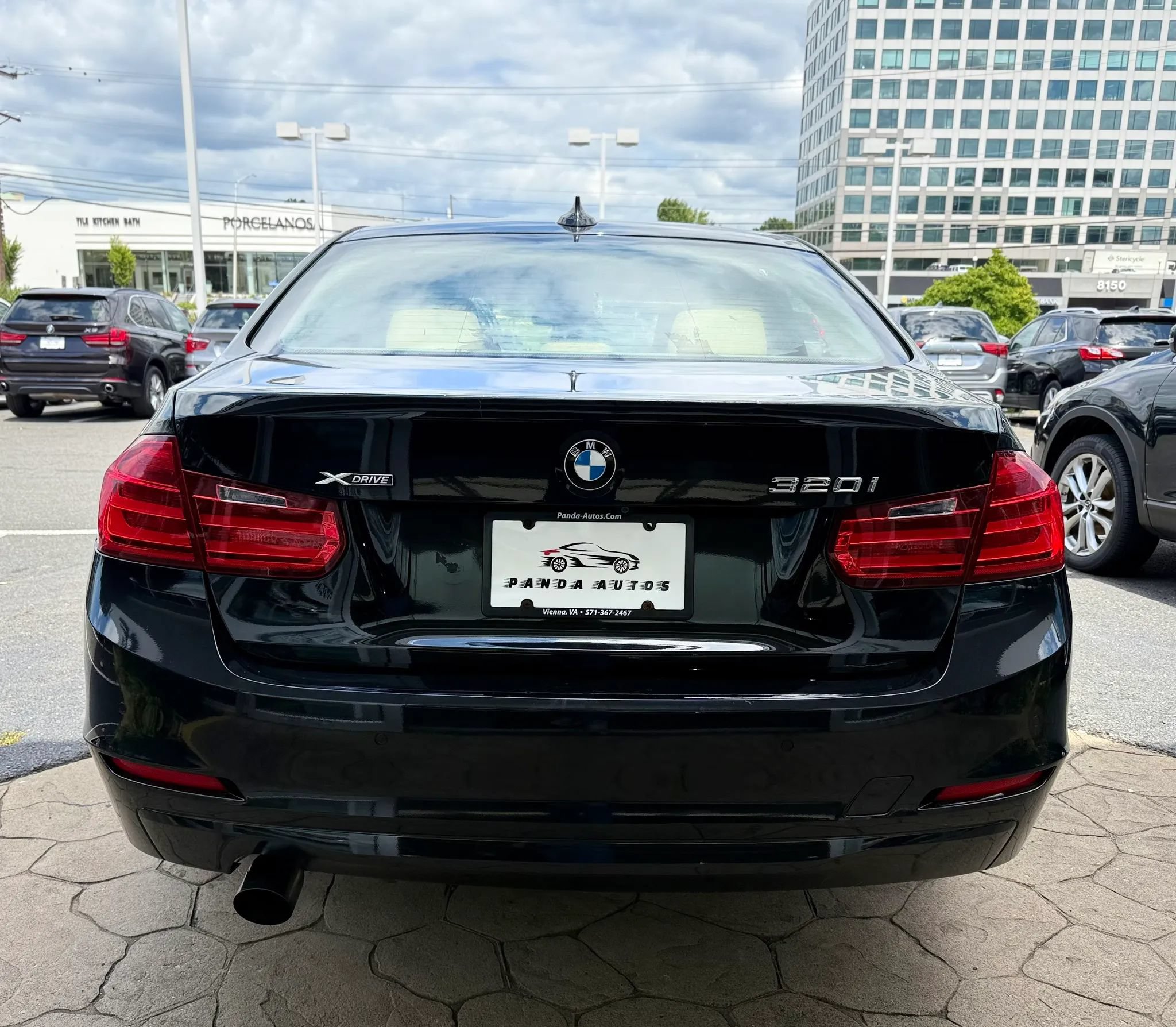 Used 2014 BMW 320i xDrive Sedan AWD/4WD image 6