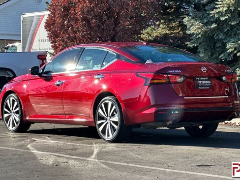 Used 2020 Nissan Altima 2.5 Platinum image 6