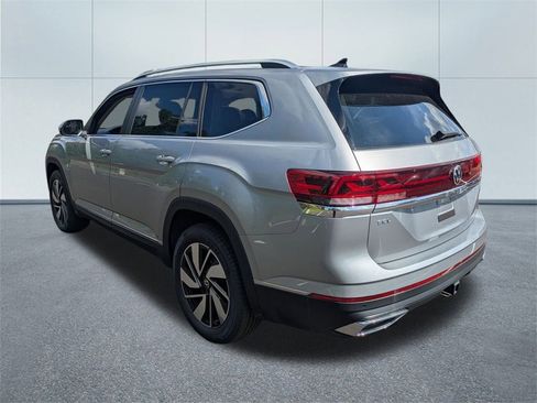 New 2025 Volkswagen Atlas SEL image 5