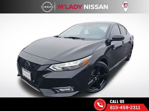 Used 2022 Nissan Sentra SR w/ Midnight Edition image 2