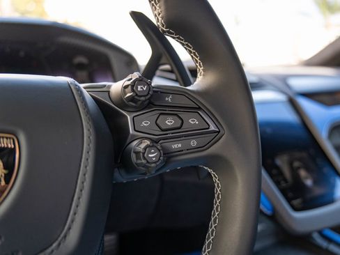 New 2026 Lamborghini Revuelto image 12