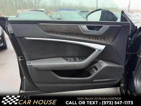 Used 2021 Audi A7 e Premium Plus w/ Executive Package image 13