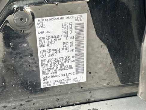 Used 2017 Nissan Rogue SL image 35