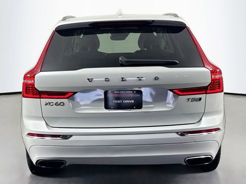 Used 2018 Volvo XC60 T5 Inscription w/ Luxury Seat Package image 6