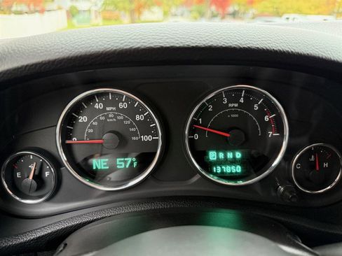 Used 2011 Jeep Wrangler Unlimited Rubicon w/ Connectivity Group image 16