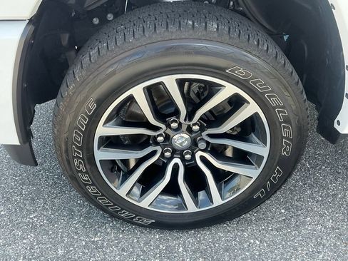 Used 2025 RAM 1500 Limited AWD/4WD image 21